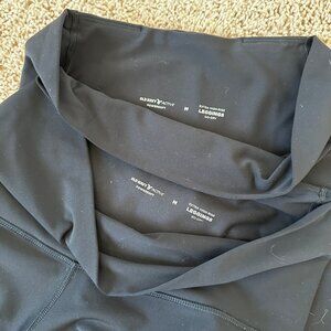 Old Navy Extra High-Waisted Powersoft Leggings (2 pairs)